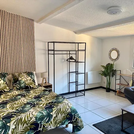 Apartmán - Calme Proche Gare & Centre *